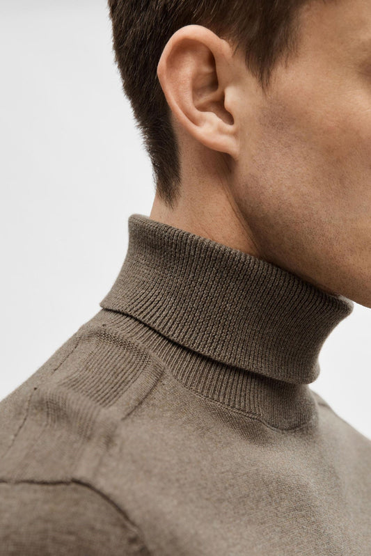 JERSEY - SELECCIONADOS - 16074684 BERG CUELLO ROLLO