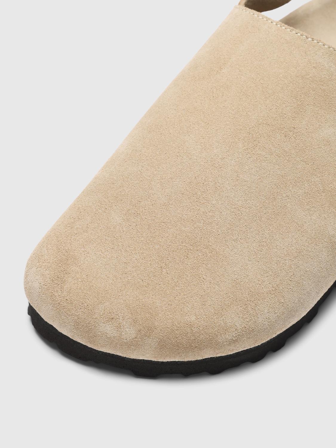 Sabot - Seleceted - 16101086 Sebastian