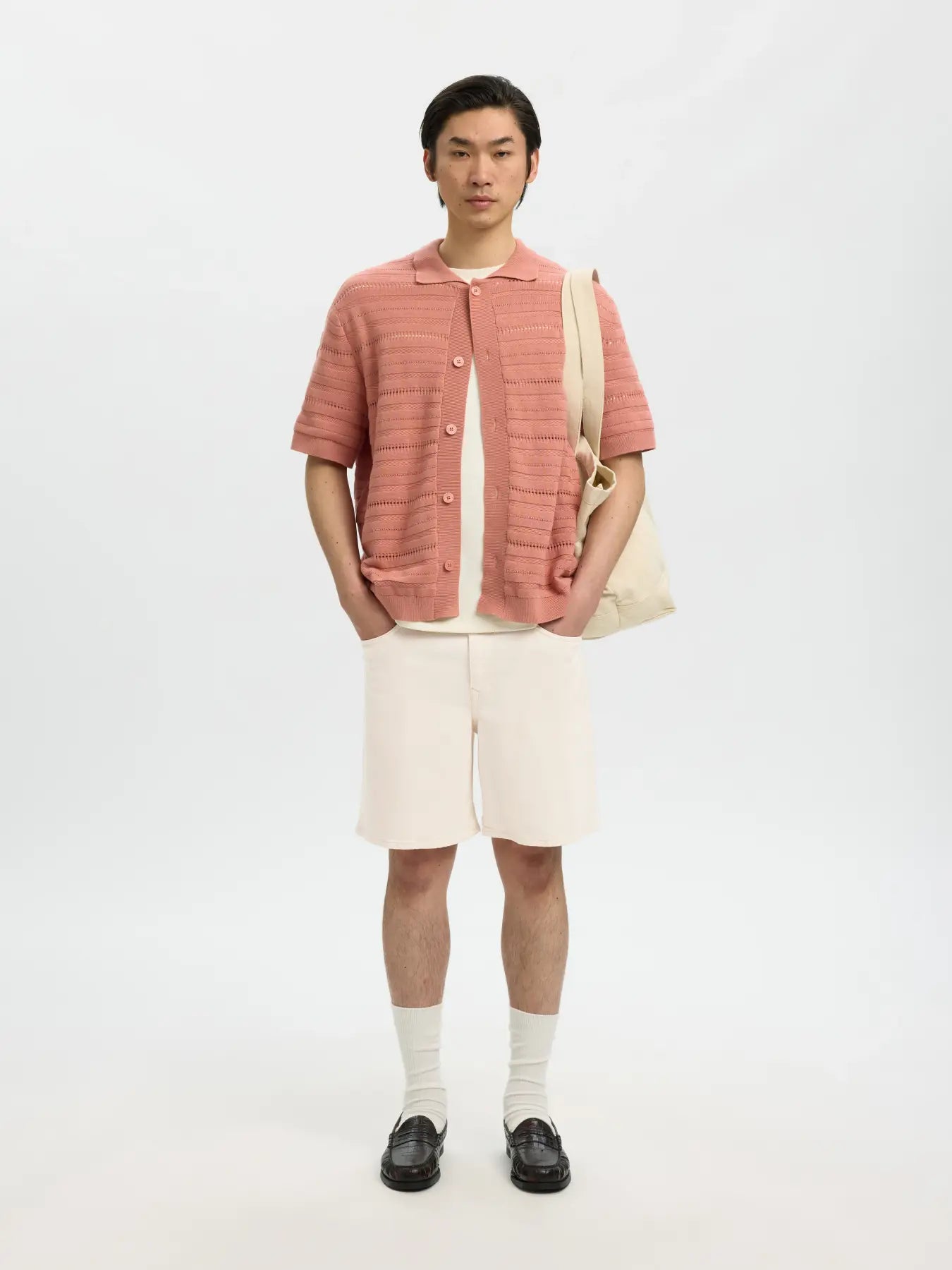 Bermuda - Selected - 16100121 Alex