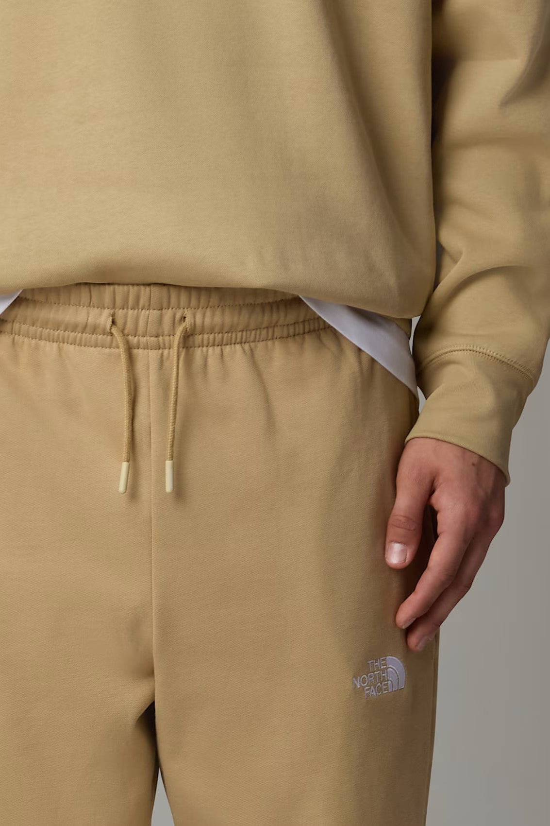 PANTALONE - THE NORTH FACE - ESSENTIAL JOGGER